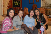 Las Comadres Con Gloria B