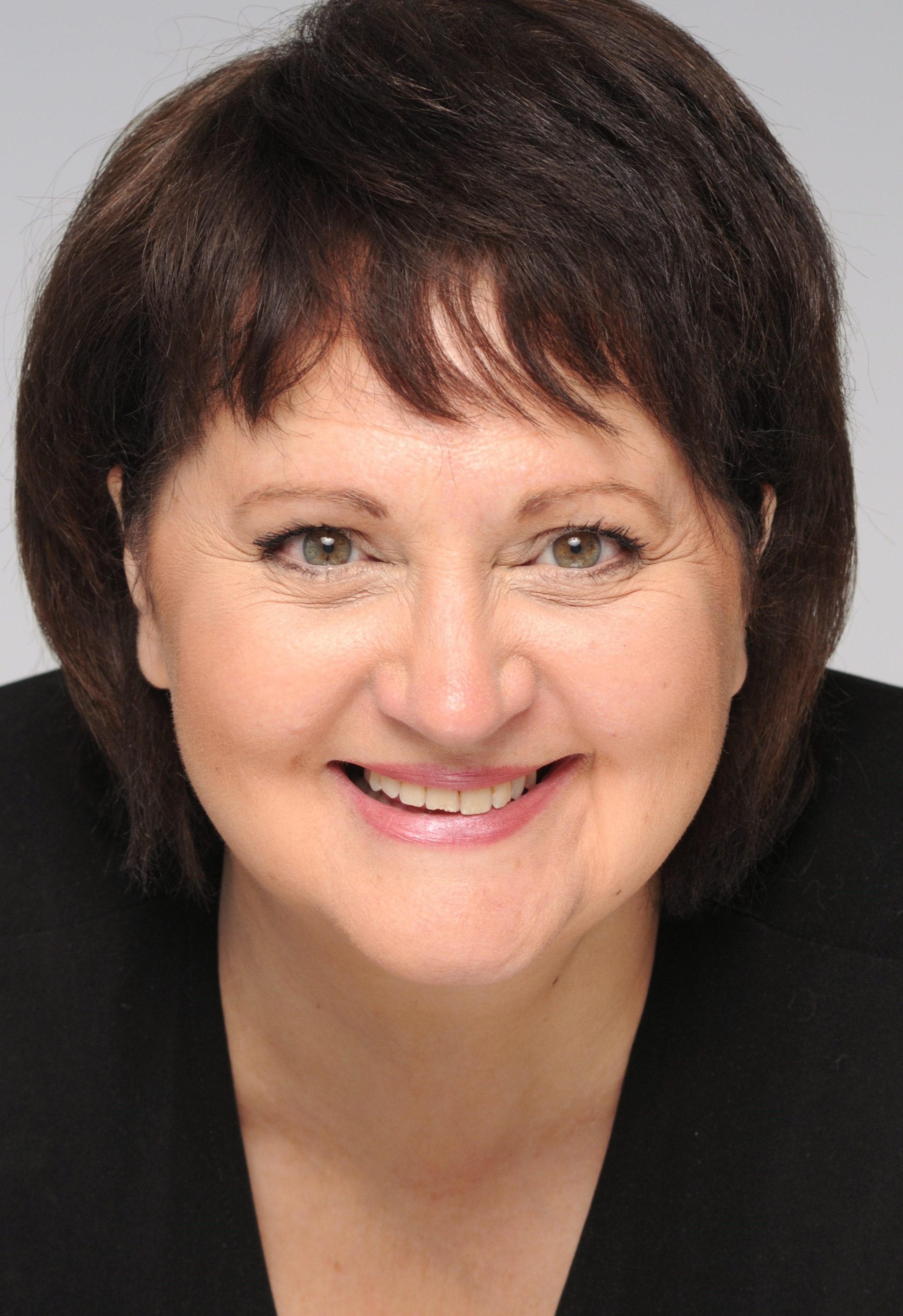 Presents of Mind in Flanders, NJ will be holding a book signing with author Deborah Guarino on Saturday, September 12, 2015 from 3-6 pm.