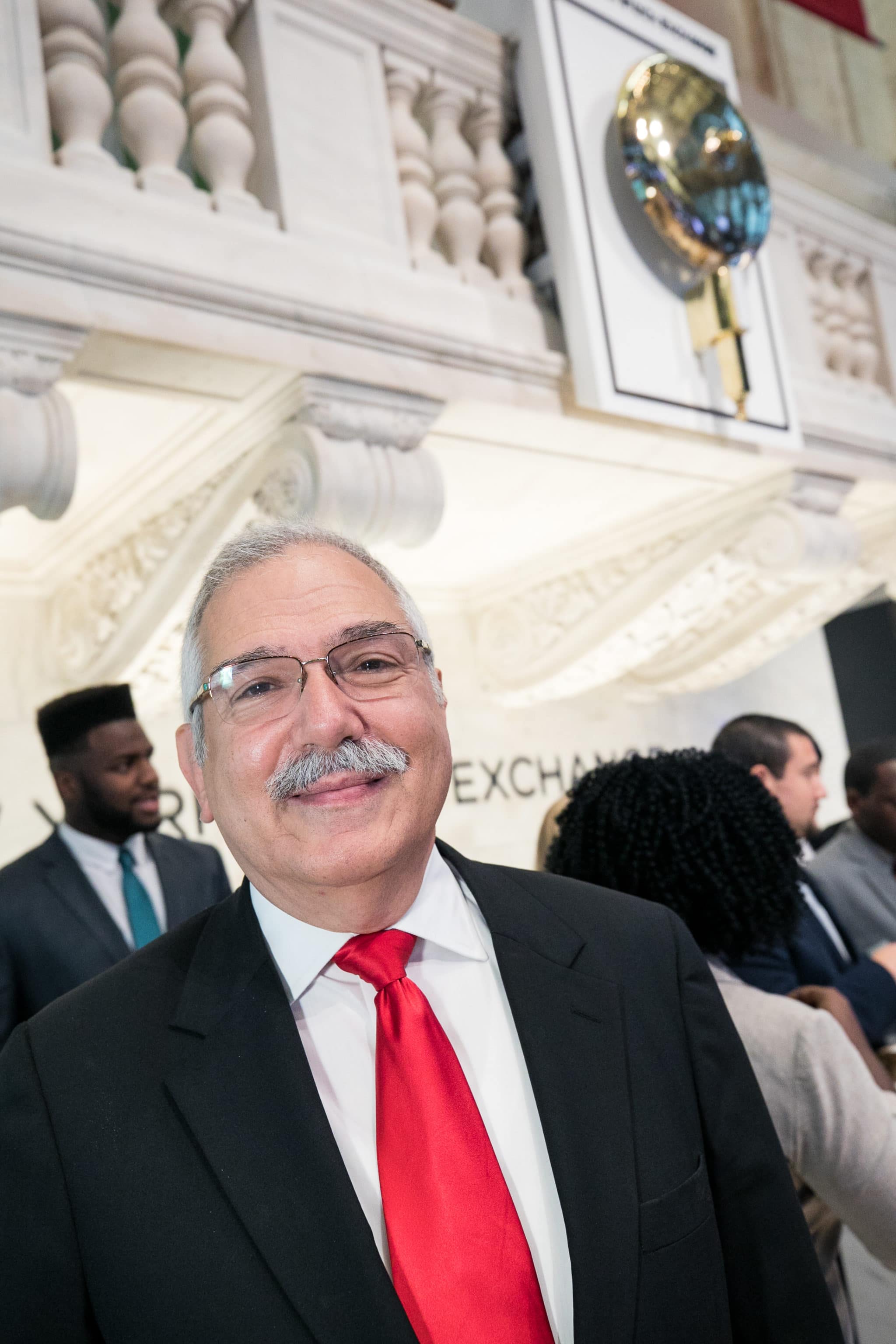 On Thursday, August 17, 2017, The New York Stock Exchange welcomes executives and guests of Community Options, Inc. to celebrate 10 years of providing housing and employment support to individuals with intellectual and developmental disabilities in South Carolina, Community Options will hold its 11th Annual iMatter Conference at the Francis Marion Hotel from September 24-27. To honor the occasion, Phil Lian,Board Member, rings the NYSE Opening Bell®.