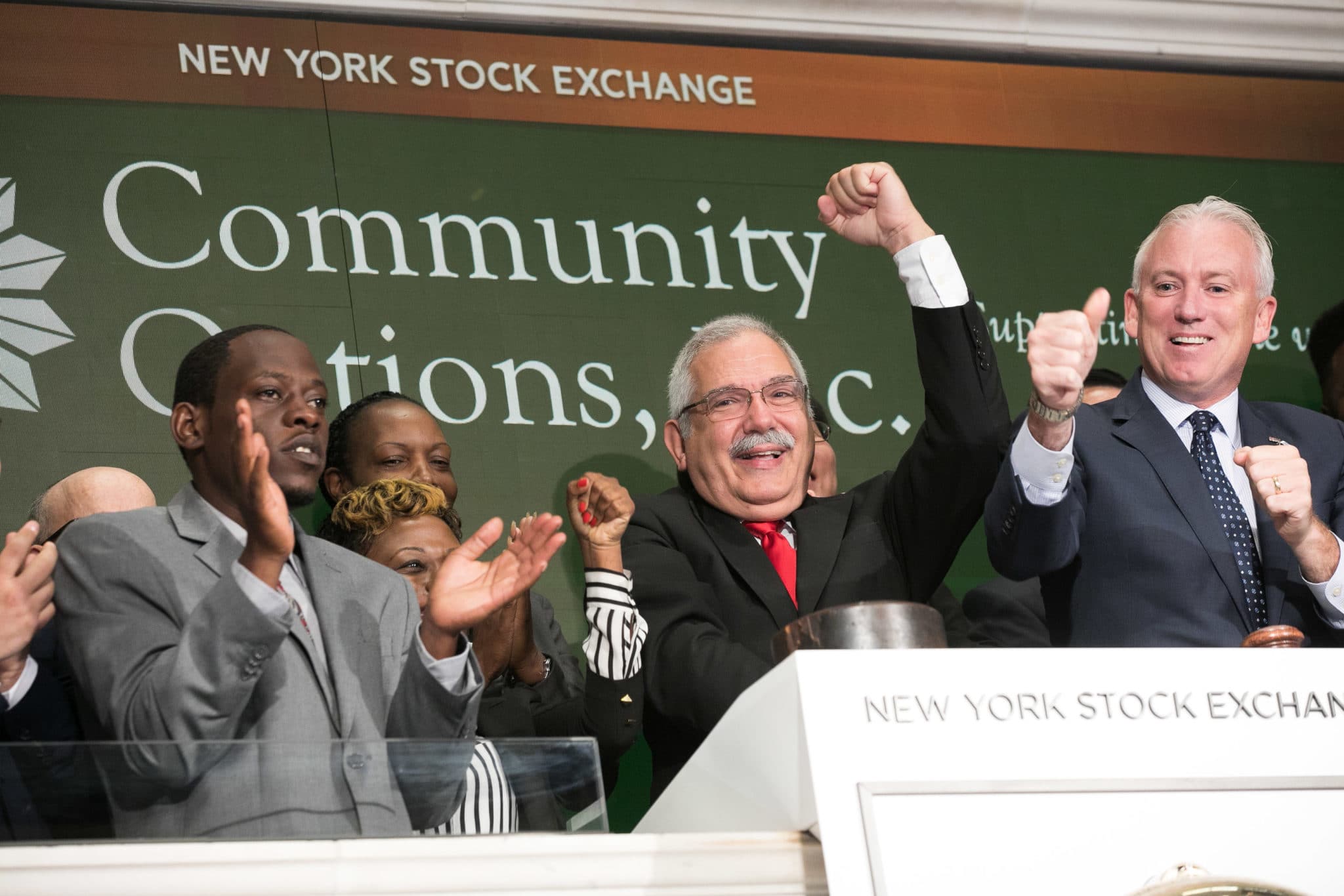 On Thursday, August 17, 2017, The New York Stock Exchange welcomes executives and guests of Community Options, Inc. to celebrate 10 years of providing housing and employment support to individuals with intellectual and developmental disabilities in South Carolina, Community Options will hold its 11th Annual iMatter Conference at the Francis Marion Hotel from September 24-27. To honor the occasion, Phil Lian,Board Member, rings the NYSE Opening Bell®.